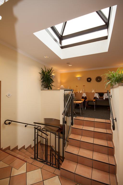 Linde Restaurant & Hotel Nußloch Εξωτερικό φωτογραφία
