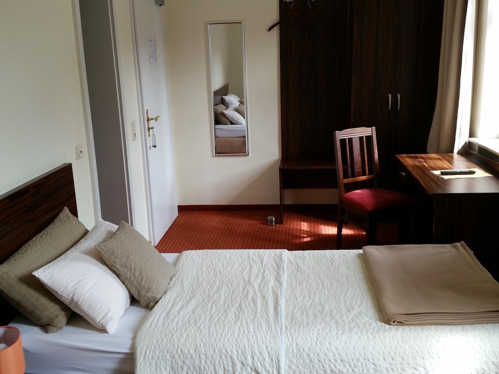 Linde Restaurant & Hotel Nußloch Εξωτερικό φωτογραφία